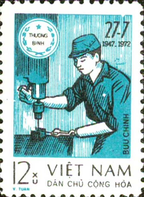 postage stamp1976vietnamf101.jpg